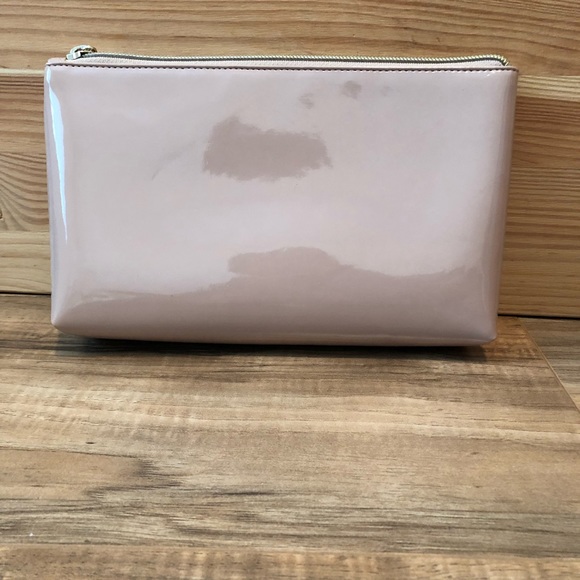 Salvatore Ferragamo cosmetic bag. Can be worn as a clutch as well. - Picture 4 of 4